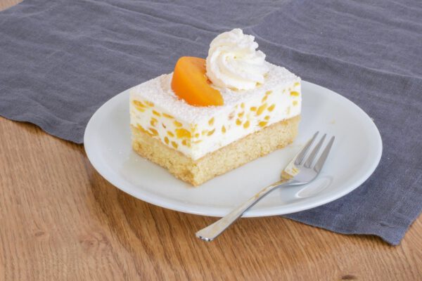 Pfirsich-Schmandsahne-Schnitte – Bild 3